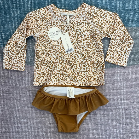 Rylee + Cru Rash guard and bottom 18-24m - Picture 1 of 3
